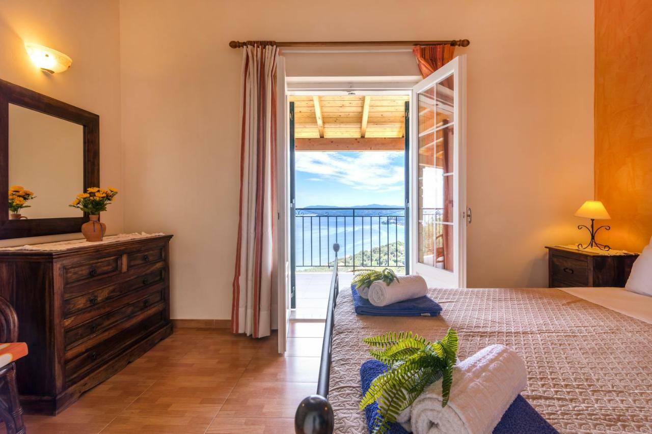 Villa Zeta Nisaki  Extérieur photo