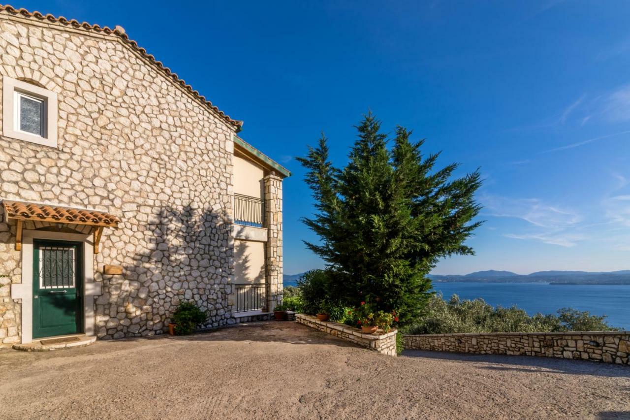 Villa Zeta Nisaki  Extérieur photo